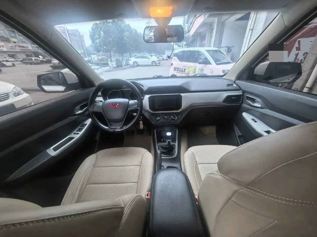 2021 WuLing HongGuang 1.5L 99HP L4 6MT,autocango,china used car exporter,china ev exporter,chinese used car exporter,chinese used ev exporter