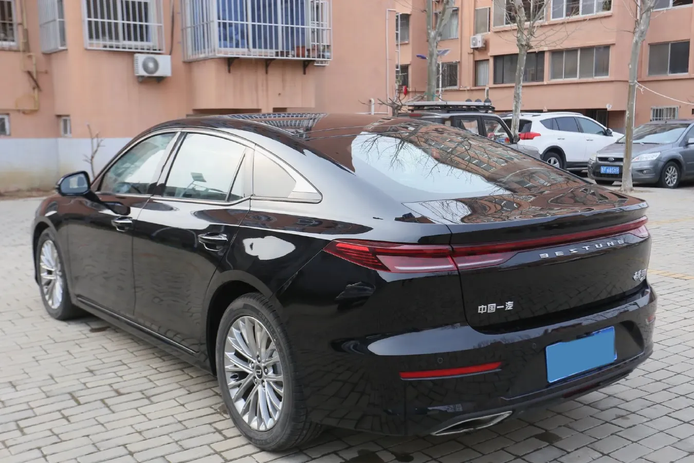 2024 Bestune B70 2.0T 224HP L4 6AT,autocango,china used car exporter,china ev exporter,chinese used car exporter,chinese used ev exporter