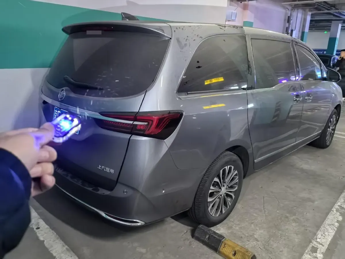 2021 Buick GL8 2.0T 237HP L4 9AT,autocango,china used car exporter,china ev exporter,chinese used car exporter,chinese used ev exporter