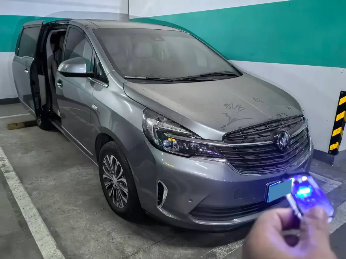 2021 Buick GL8 2.0T 237HP L4 9AT,autocango,china used car exporter,china ev exporter,chinese used car exporter,chinese used ev exporter