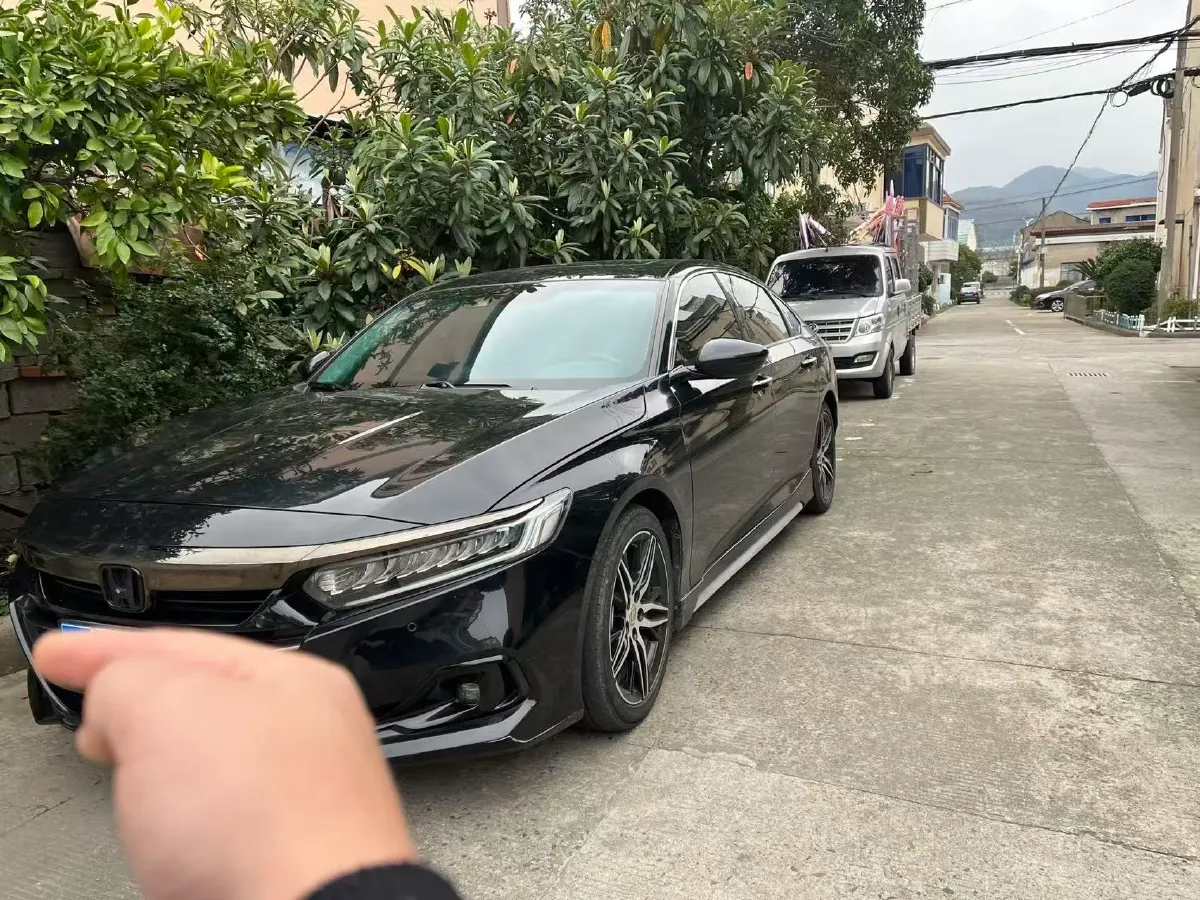 2022 Honda Accord 1.5T 194HP L4 CVT,autocango,china used car exporter,china ev exporter,chinese used car exporter,chinese used ev exporter