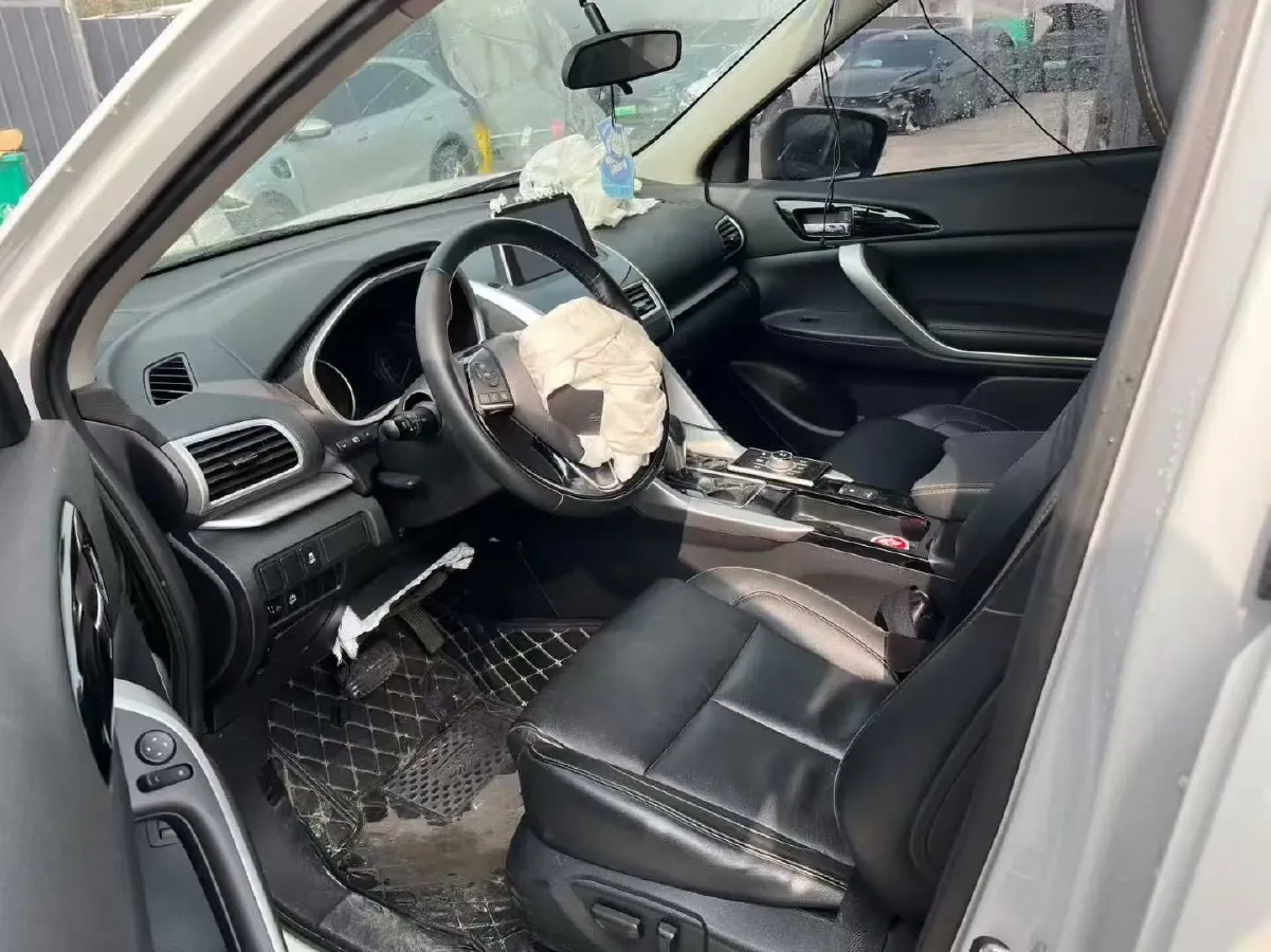 2019 Mitsubishi Eclipse Cross 1.5T 170HP L4 CVT,autocango,china used car exporter,china ev exporter,chinese used car exporter,chinese used ev exporter