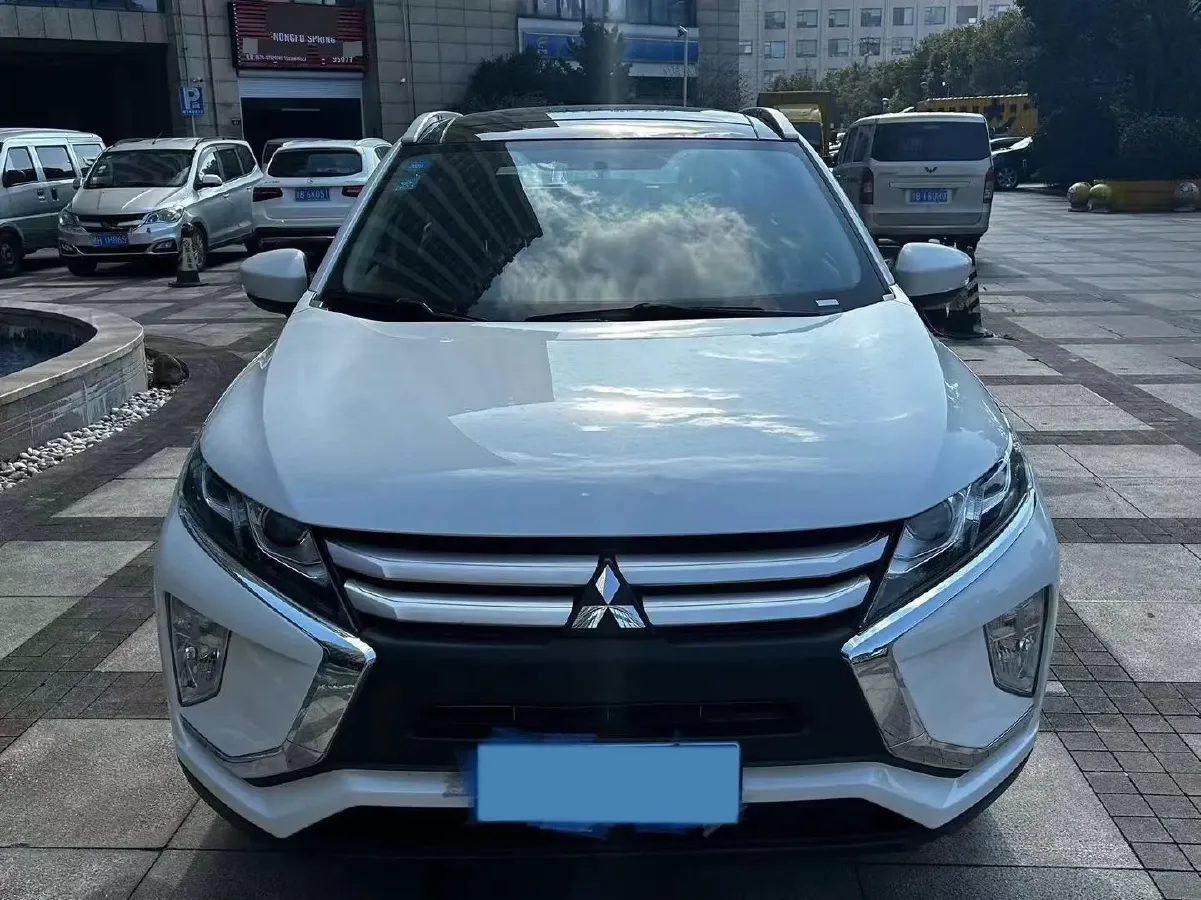 2019 Mitsubishi Eclipse Cross 1.5T 170HP L4 CVT,autocango,china used car exporter,china ev exporter,chinese used car exporter,chinese used ev exporter