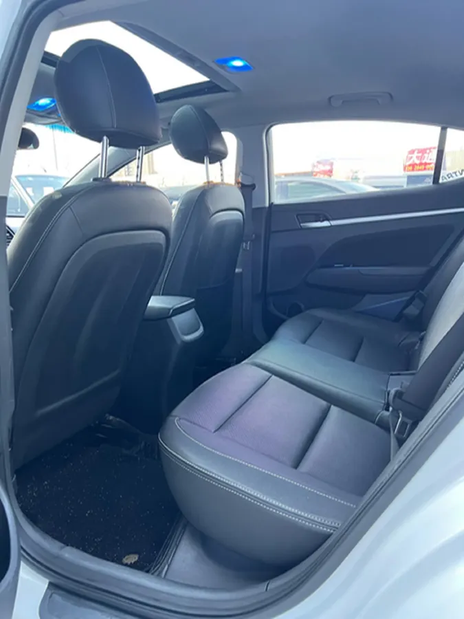 2018 Bestune X80 2.0L 147HP L4 6MT,autocango,china used car exporter,china ev exporter,chinese used car exporter,chinese used ev exporter