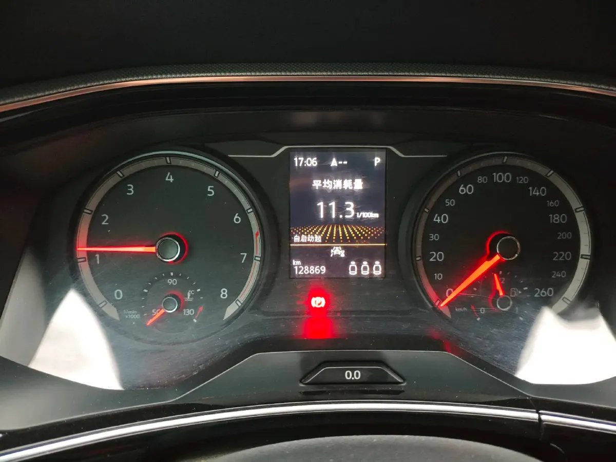 2019 Jeep Cherokee 2.0T 234HP L4 9AT,autocango,china used car exporter,china ev exporter,chinese used car exporter,chinese used ev exporter