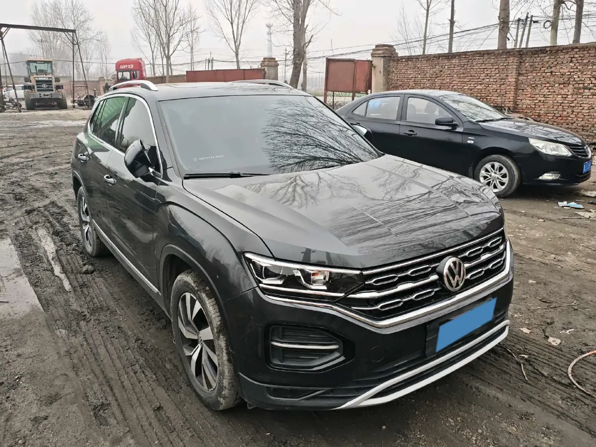 2019 Jeep Cherokee 2.0T 234HP L4 9AT,autocango,china used car exporter,china ev exporter,chinese used car exporter,chinese used ev exporter