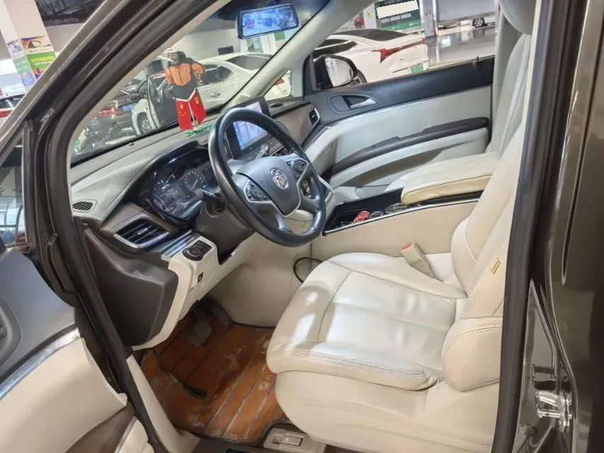 2022 Buick GL8 2.0T 237HP L4 9AT,autocango,china used car exporter,china ev exporter,chinese used car exporter,chinese used ev exporter