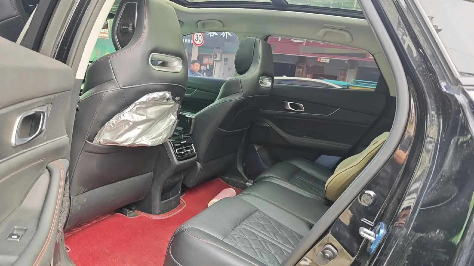 2021 ChangAn UNI-K 2.0T 233HP L4 8AT,autocango,china used car exporter,china ev exporter,chinese used car exporter,chinese used ev exporter