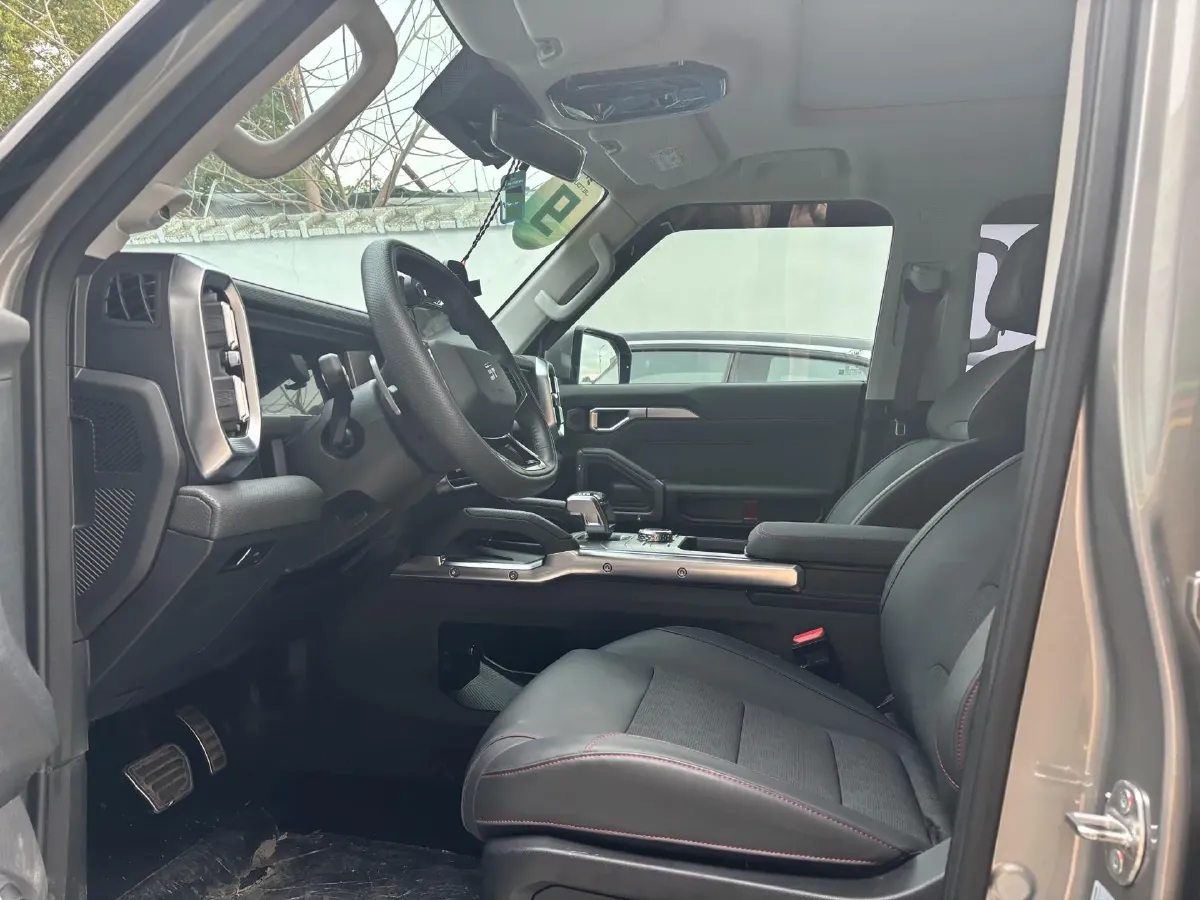 2023 Jetour Traveller 2.0T 254HP L4 8AT,autocango,china used car exporter,china ev exporter,chinese used car exporter,chinese used ev exporter