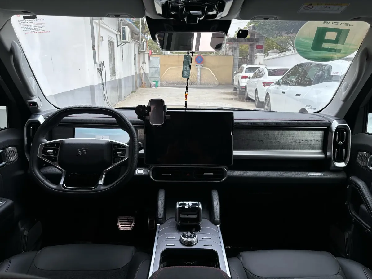 2023 Jetour Traveller 2.0T 254HP L4 8AT,autocango,china used car exporter,china ev exporter,chinese used car exporter,chinese used ev exporter