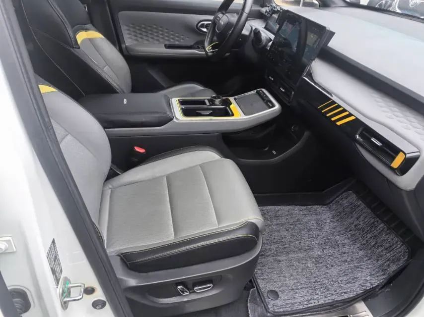 2022 Geely Okavango 1.8T 184HP L4 7DCT,autocango,china used car exporter,china ev exporter,chinese used car exporter,chinese used ev exporter