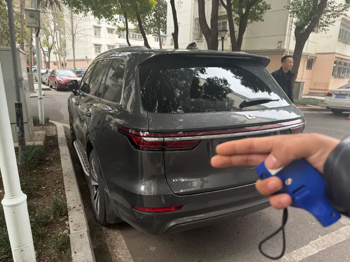 2020 Li ONE Range Extended 131HP REEV 40.5KWH,autocango,china used car exporter,china ev exporter,chinese used car exporter,chinese used ev exporter