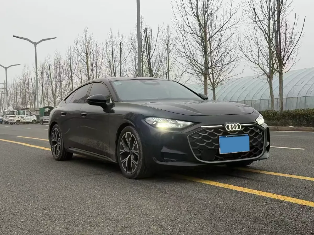 2026 Audi A5L Sportback 2.0T 204HP L4 7DCT,autocango,china used car exporter,china ev exporter,chinese used car exporter,chinese used ev exporter