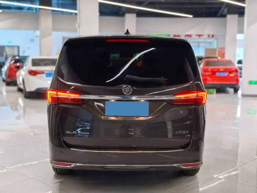 2022 Buick GL8 2.0T 237HP L4 9AT,autocango,china used car exporter,china ev exporter,chinese used car exporter,chinese used ev exporter
