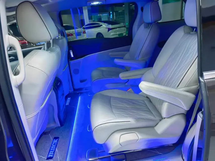 2022 Buick GL8 2.0T 237HP L4 9AT,autocango,china used car exporter,china ev exporter,chinese used car exporter,chinese used ev exporter