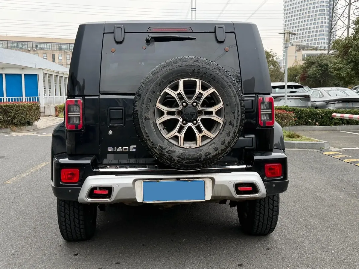 2022 Beijing BJ40 2.0T 224HP L4 8AT,autocango,china used car exporter,china ev exporter,chinese used car exporter,chinese used ev exporter