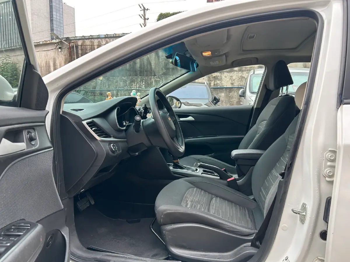 2019 Chevrolet Cavalier 1.5L 113HP L4 6AT,autocango,china used car exporter,china ev exporter,chinese used car exporter,chinese used ev exporter