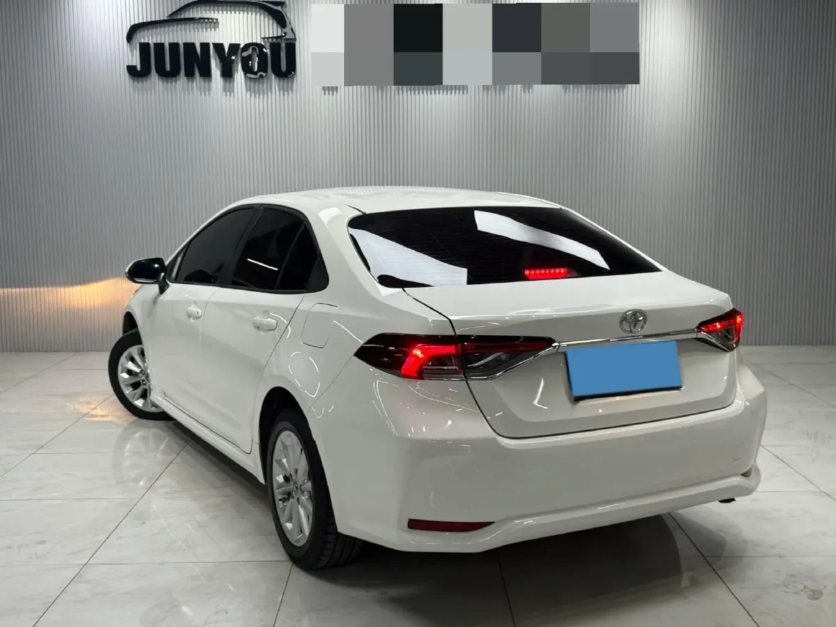 2021 Toyota Corolla 1.2T 116HP L4 CVT,autocango,china used car exporter,china ev exporter,chinese used car exporter,chinese used ev exporter