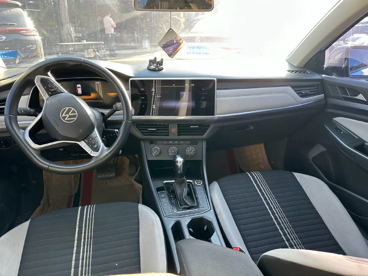 2023 Volkswagen Bora 1.5L 113HP L4 6AT,autocango,china used car exporter,china ev exporter,chinese used car exporter,chinese used ev exporter