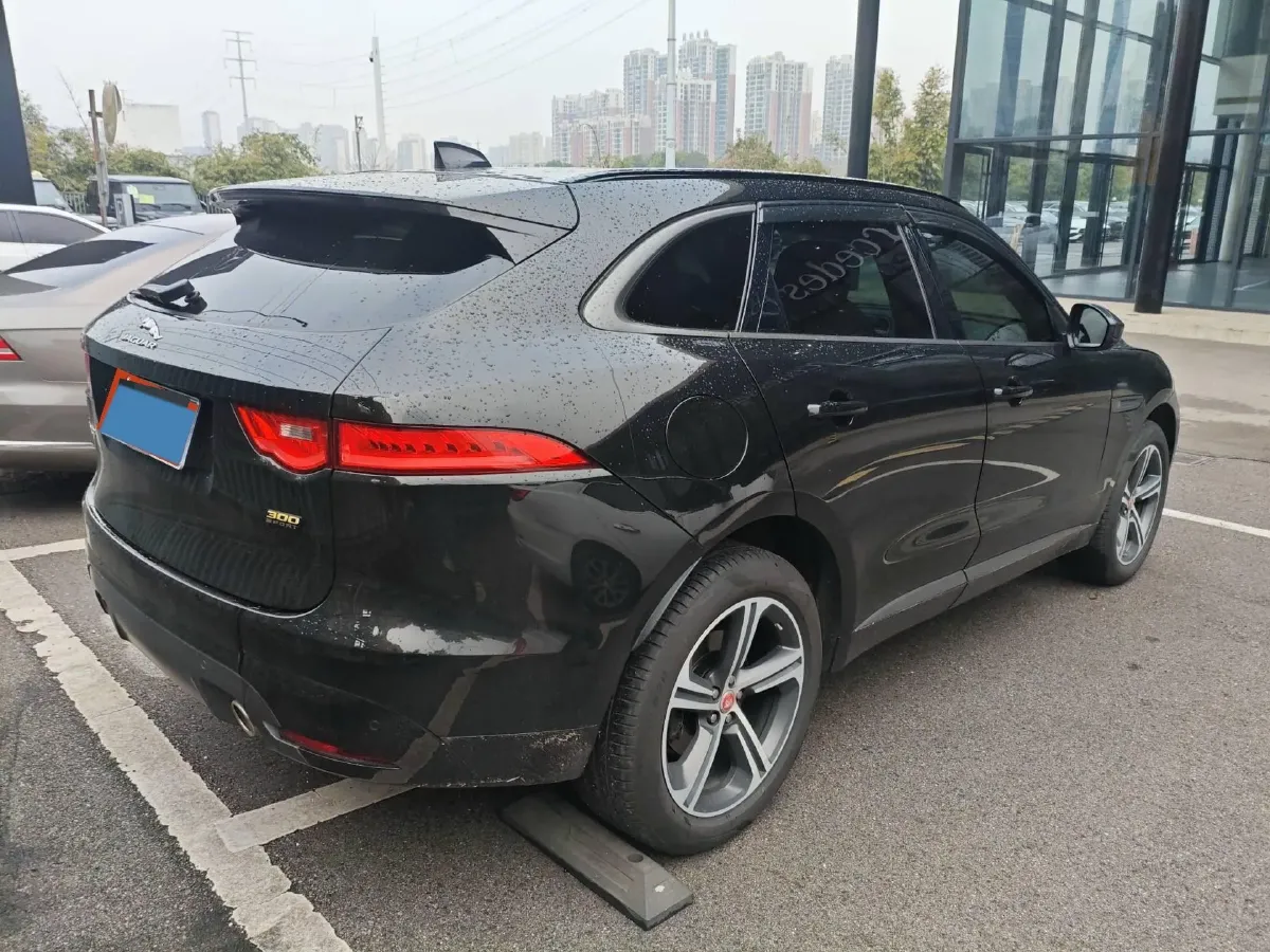 2020 Jaguar F-PACE 2.0T 300HP L4 8AT,autocango,china used car exporter,china ev exporter,chinese used car exporter,chinese used ev exporter