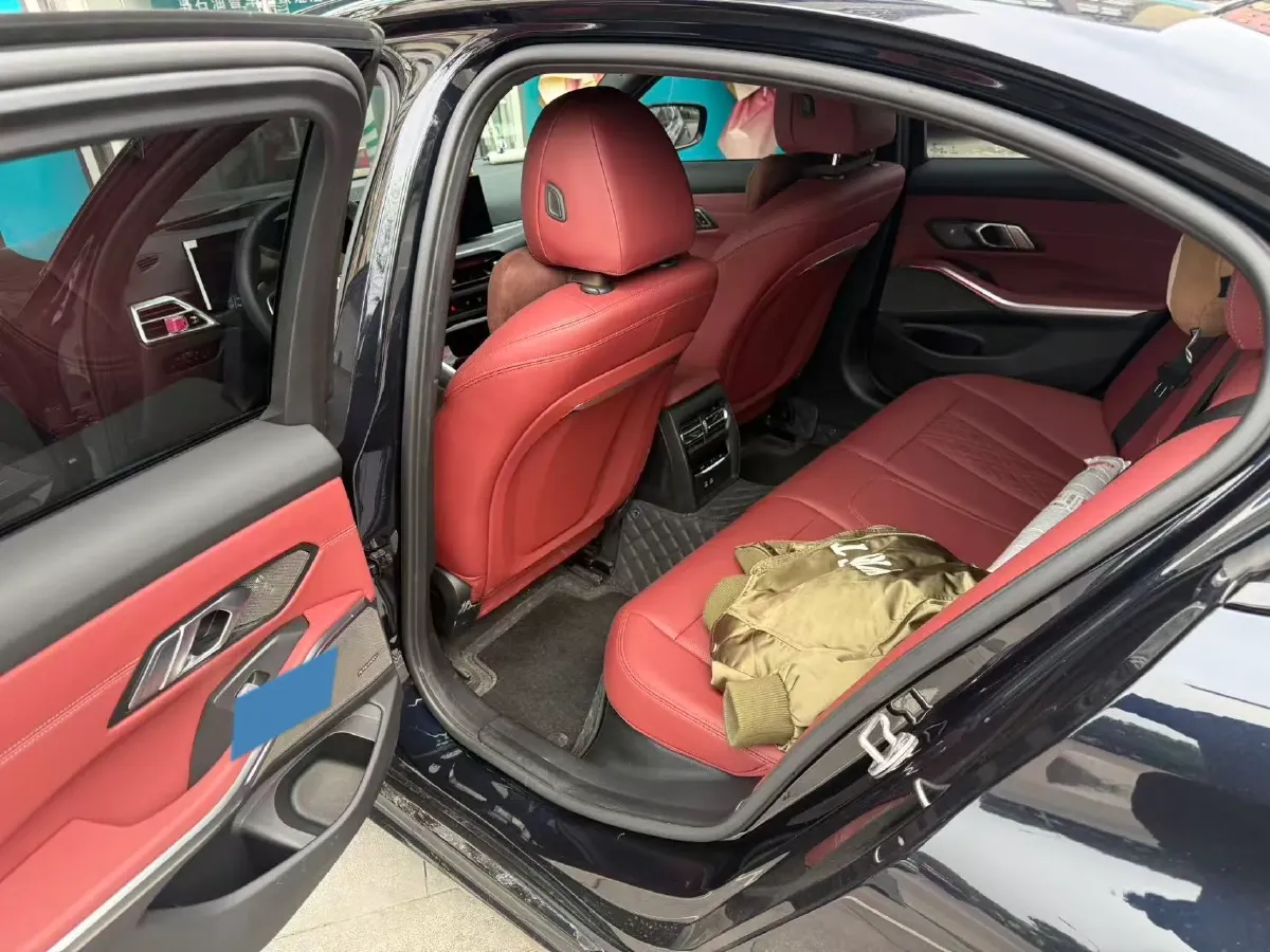 2025 BMW 3 Series 2.0T 245HP L4 8AT,autocango,china used car exporter,china ev exporter,chinese used car exporter,chinese used ev exporter