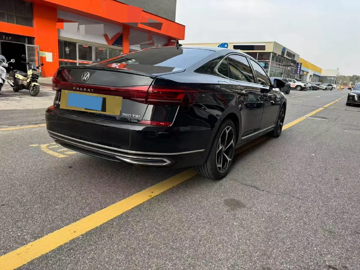 2024 Volkswagen Passat 2.0T 220HP L4 7DCT,autocango,china used car exporter,china ev exporter,chinese used car exporter,chinese used ev exporter