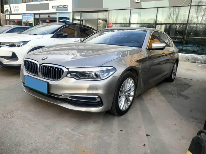 2020 BMW 5 Series 2.0T 184HP L4 8AT PHEV 13KWH,autocango,china used car exporter,china ev exporter,chinese used car exporter,chinese used ev exporter
