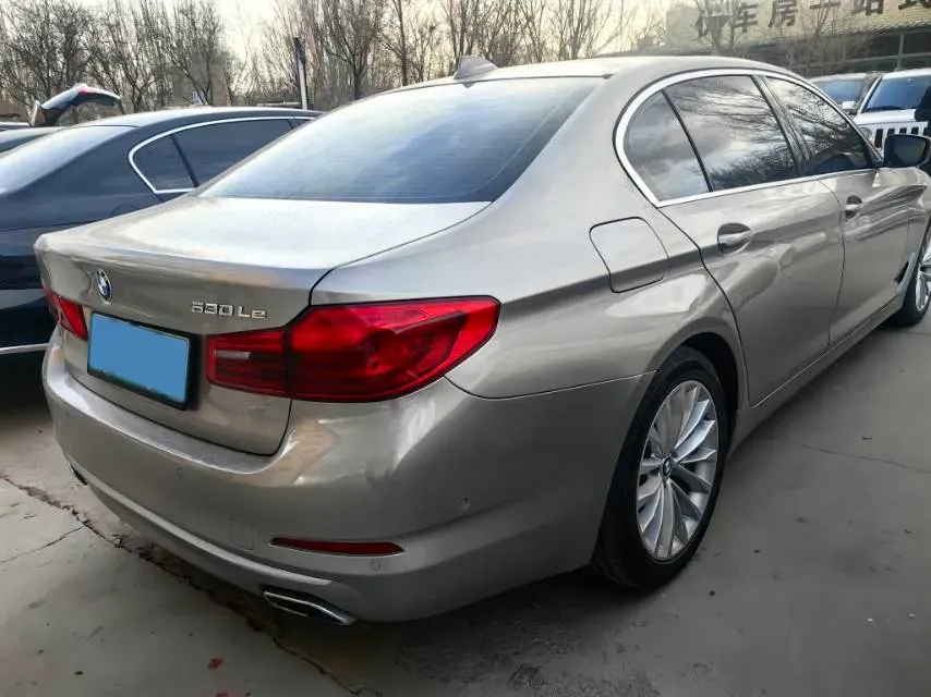 2020 BMW 5 Series 2.0T 184HP L4 8AT PHEV 13KWH,autocango,china used car exporter,china ev exporter,chinese used car exporter,chinese used ev exporter
