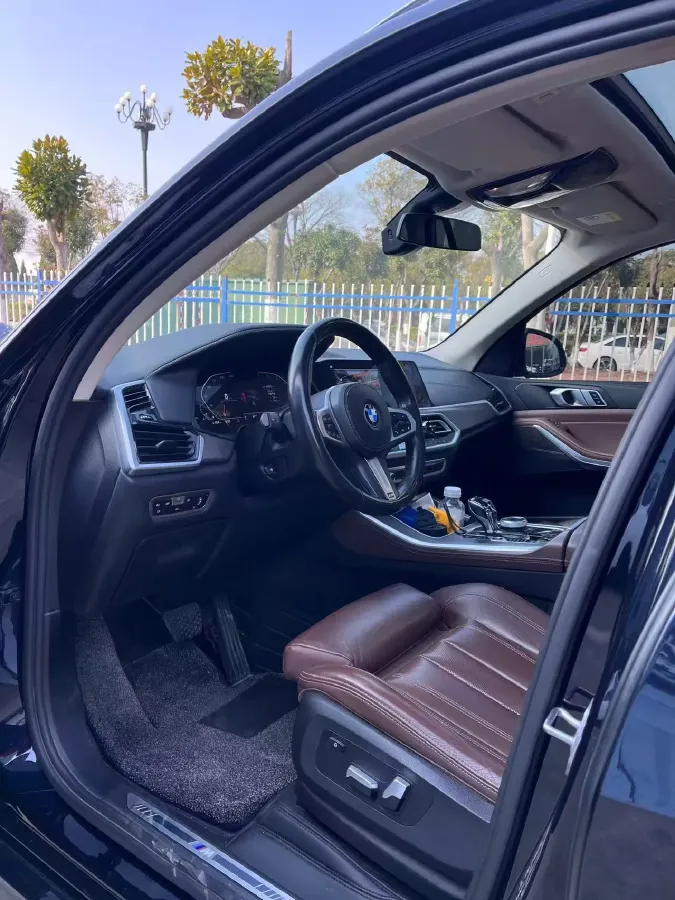 2021 BMW X5 2.0T 265HP L4 8AT,autocango,china used car exporter,china ev exporter,chinese used car exporter,chinese used ev exporter