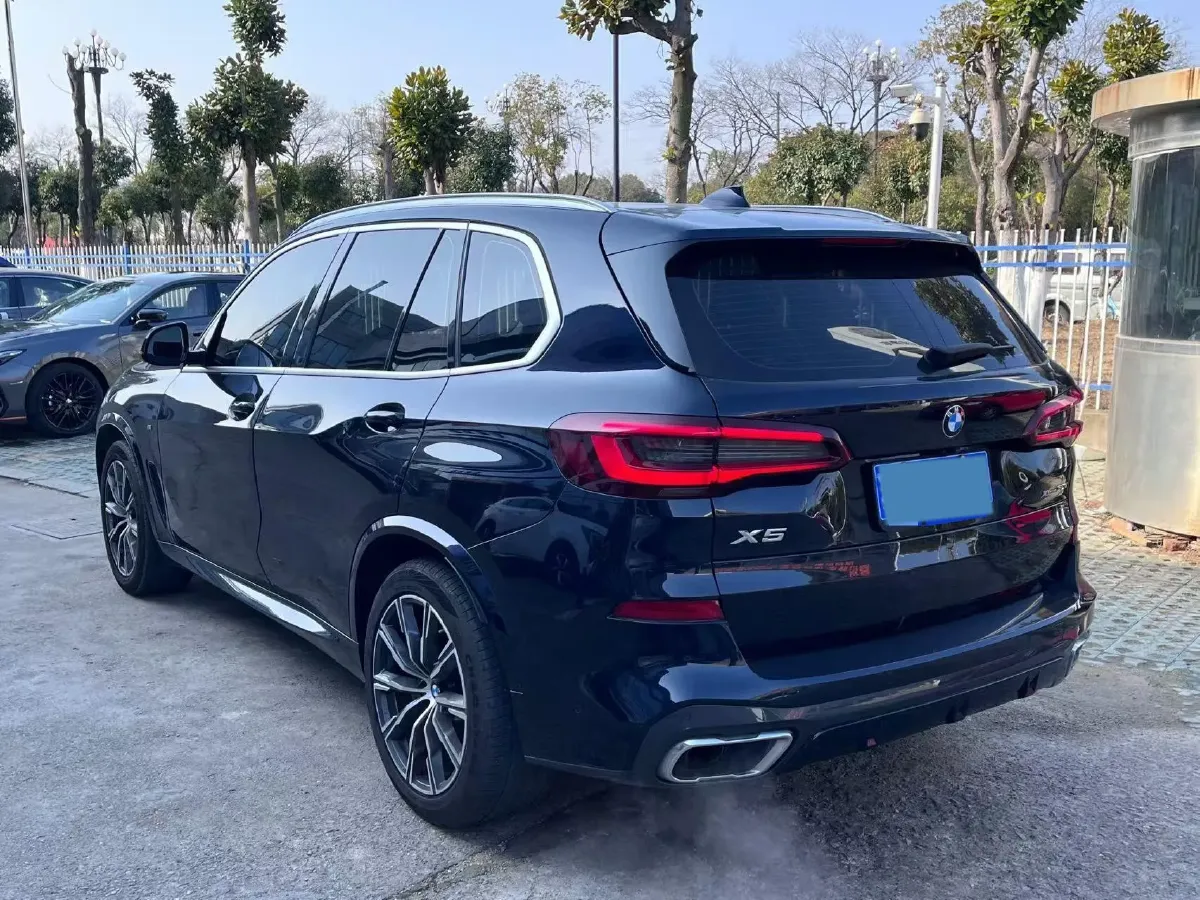 2021 BMW X5 2.0T 265HP L4 8AT,autocango,china used car exporter,china ev exporter,chinese used car exporter,chinese used ev exporter