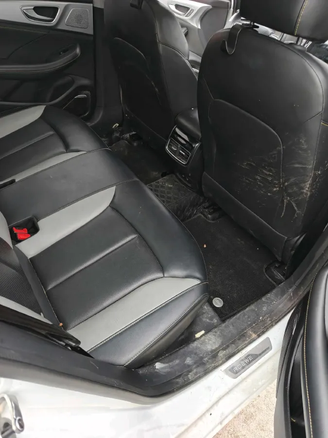 2020 Roewe i6 MAX 1.5T 173HP L4 7DCT,autocango,china used car exporter,china ev exporter,chinese used car exporter,chinese used ev exporter