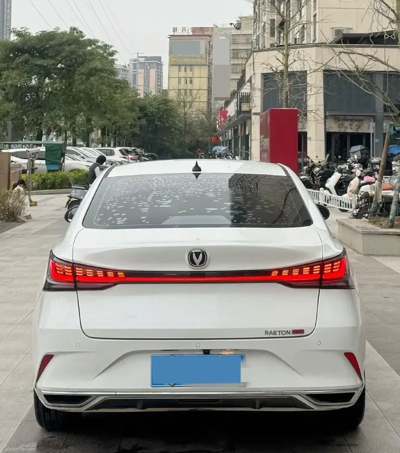 2023 ChangAn Raeton Plus 1.5T 188HP L4 7DCT,autocango,china used car exporter,china ev exporter,chinese used car exporter,chinese used ev exporter
