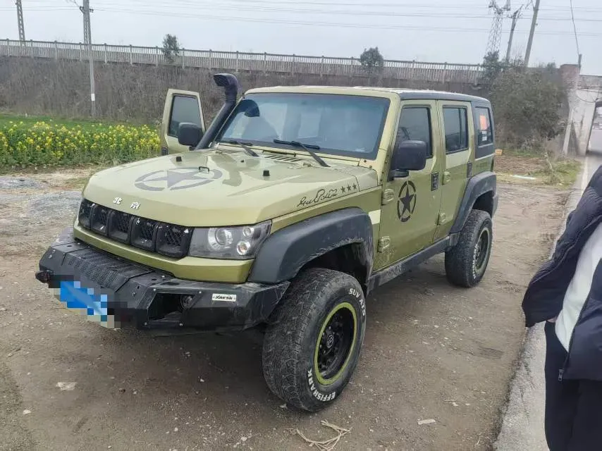 2016 Beijing BJ40 2.0T 204HP L4 5MT,autocango,china used car exporter,china ev exporter,chinese used car exporter,chinese used ev exporter