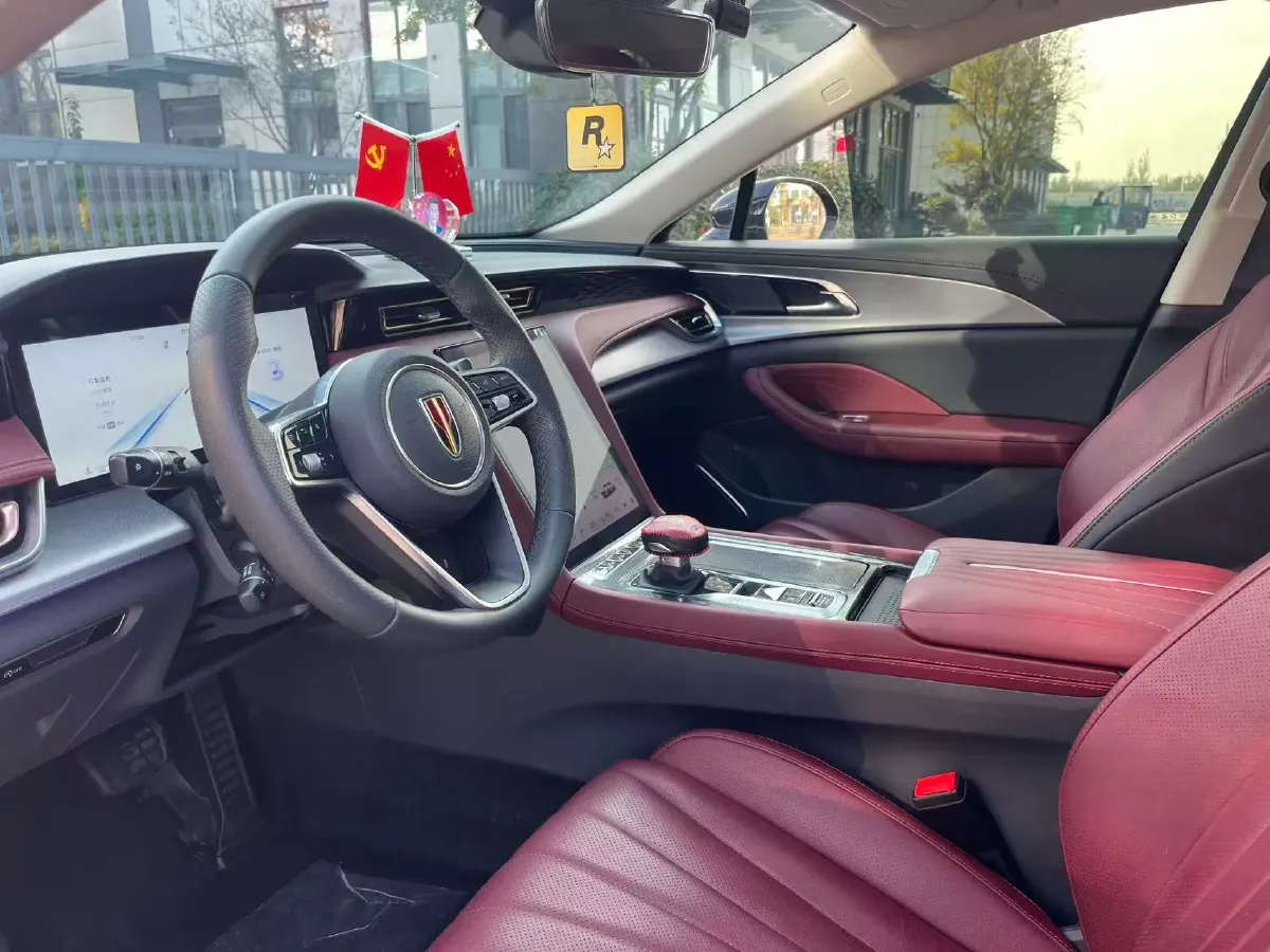 2023 HongQi H5 2.0T 224HP L4 8AT,autocango,china used car exporter,china ev exporter,chinese used car exporter,chinese used ev exporter