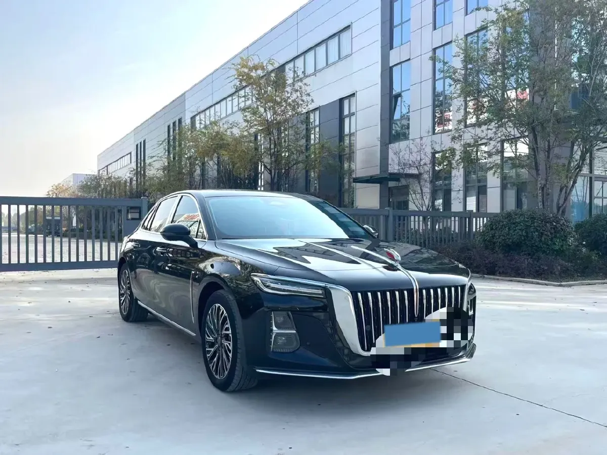 2023 HongQi H5 2.0T 224HP L4 8AT,autocango,china used car exporter,china ev exporter,chinese used car exporter,chinese used ev exporter