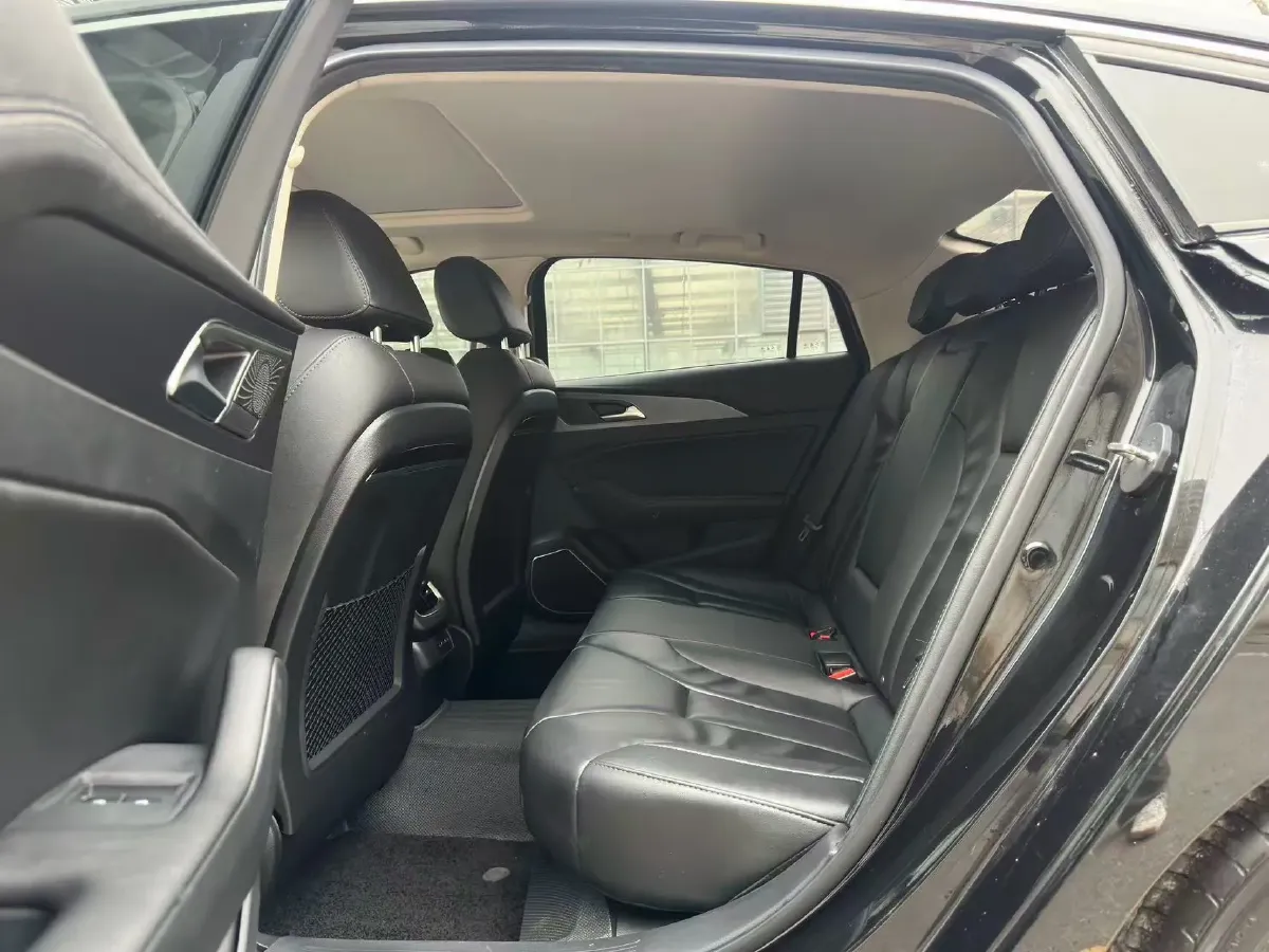 2022 HongQi H5 1.5T 169HP L4 7DCT,autocango,china used car exporter,china ev exporter,chinese used car exporter,chinese used ev exporter