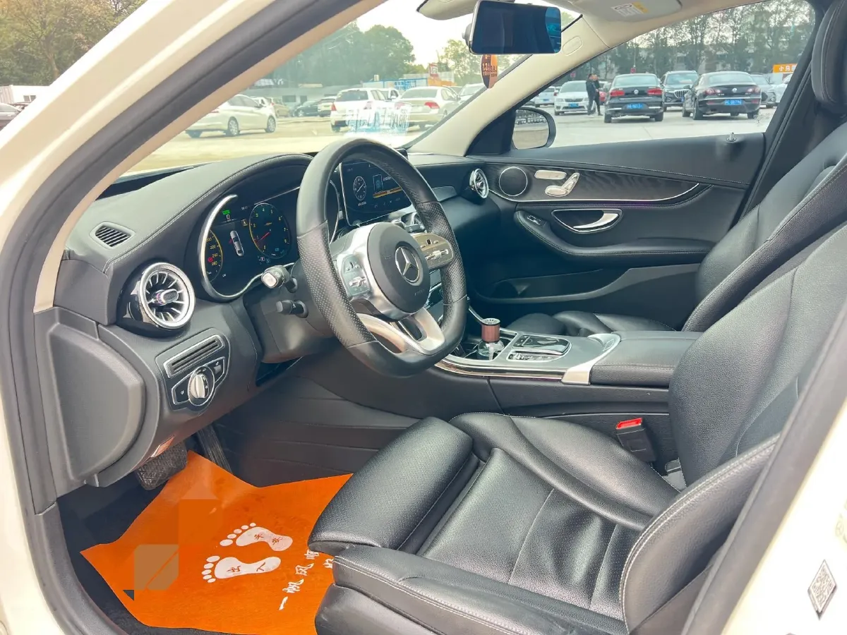 2020 Mercedes-Benz C Class 1.5T 184HP L4 9AT,autocango,china used car exporter,china ev exporter,chinese used car exporter,chinese used ev exporter