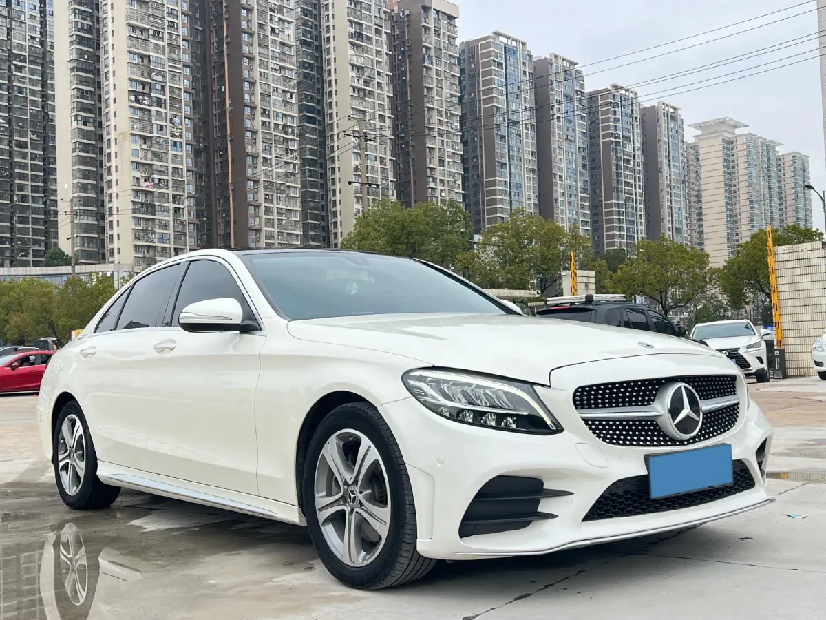 2020 Mercedes-Benz C Class 1.5T 184HP L4 9AT,autocango,china used car exporter,china ev exporter,chinese used car exporter,chinese used ev exporter
