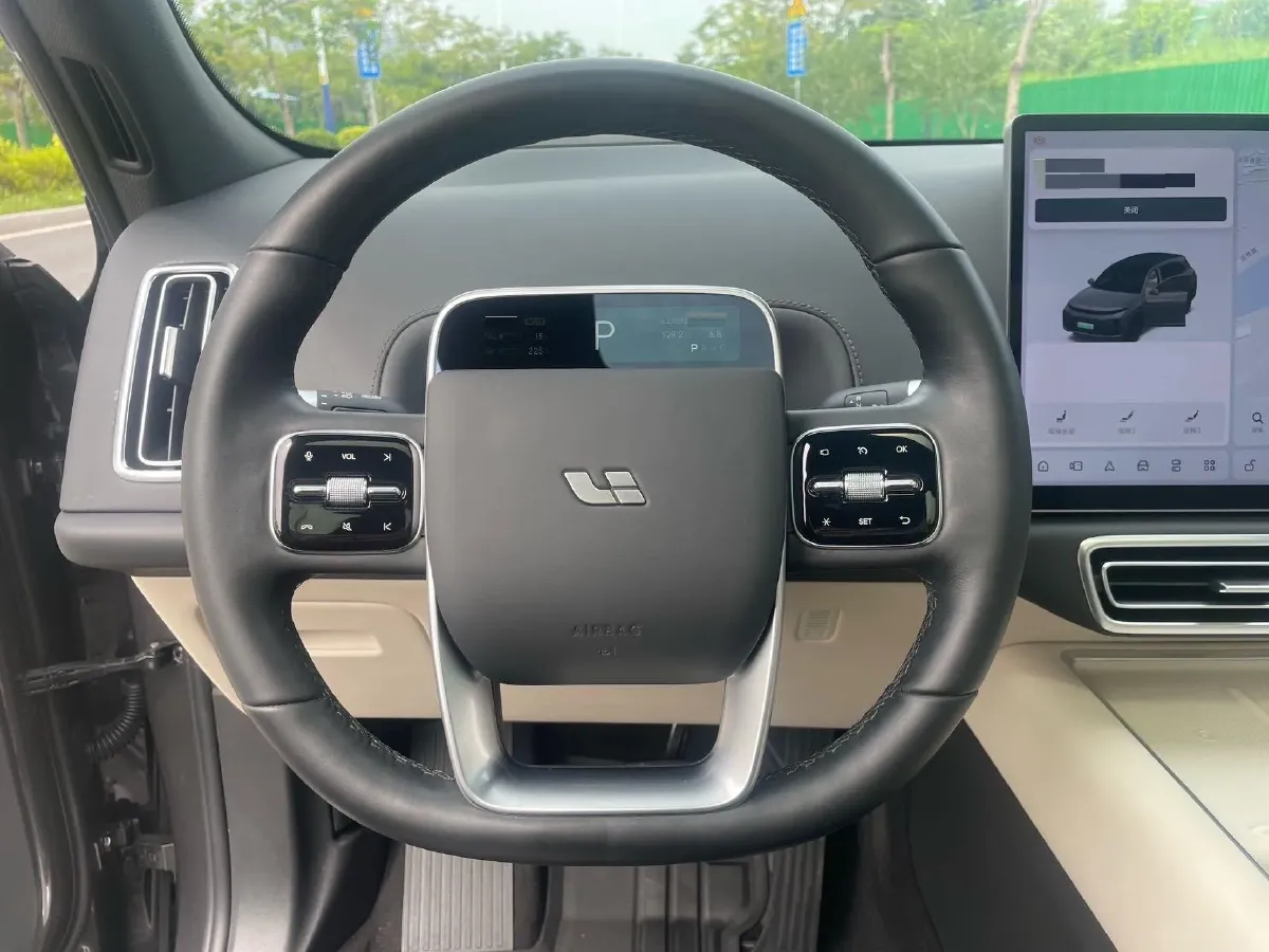 2023 Li L7 Range Extended 154HP REEV 40.9KWH,autocango,china used car exporter,china ev exporter,chinese used car exporter,chinese used ev exporter