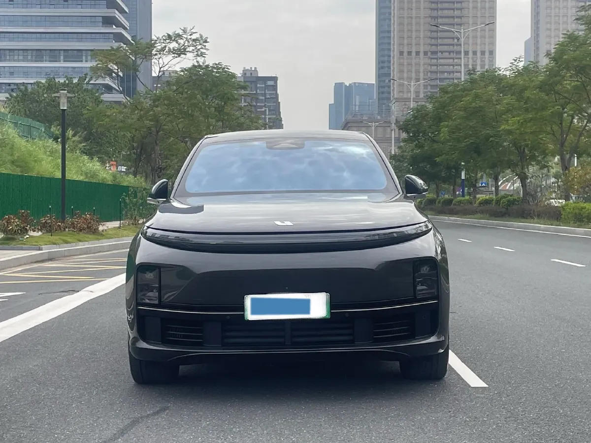 2023 Li L7 Range Extended 154HP REEV 40.9KWH,autocango,china used car exporter,china ev exporter,chinese used car exporter,chinese used ev exporter