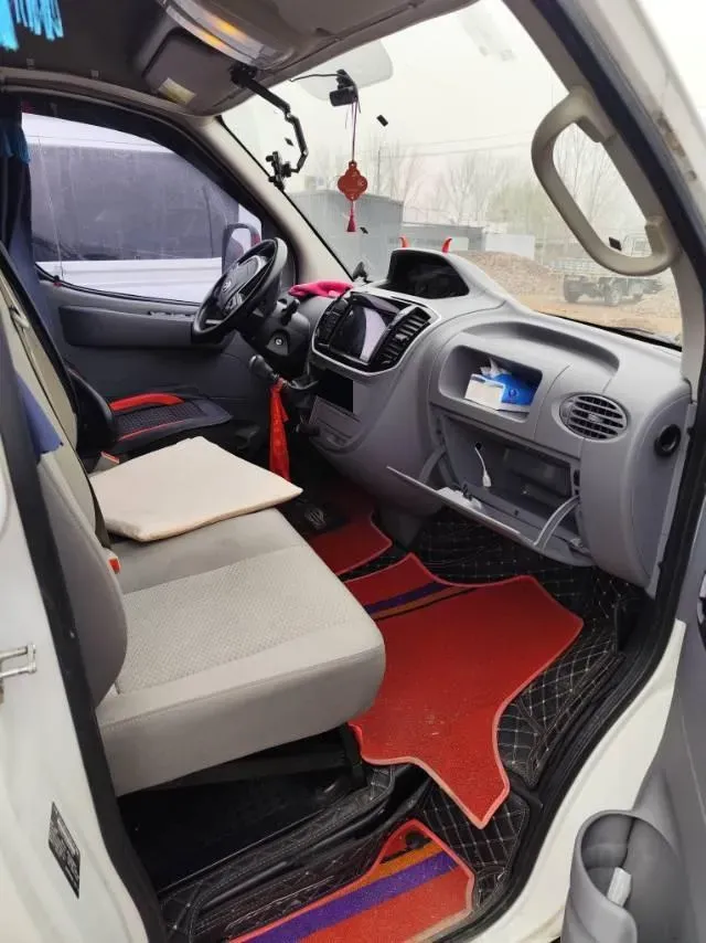 2023 MAXUS XinTu V80 2.0T 127HP L4 6MT,autocango,china used car exporter,china ev exporter,chinese used car exporter,chinese used ev exporter