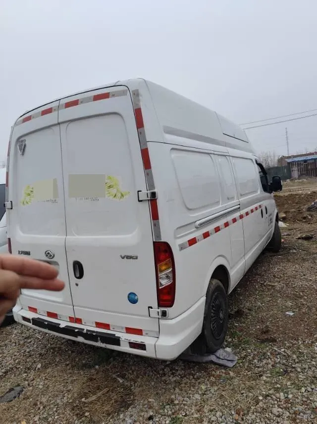 2023 MAXUS XinTu V80 2.0T 127HP L4 6MT,autocango,china used car exporter,china ev exporter,chinese used car exporter,chinese used ev exporter