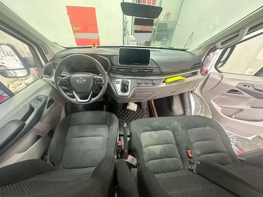 2022 JMC YuHu 9 2.0T 220HP L4 6MT,autocango,china used car exporter,china ev exporter,chinese used car exporter,chinese used ev exporter