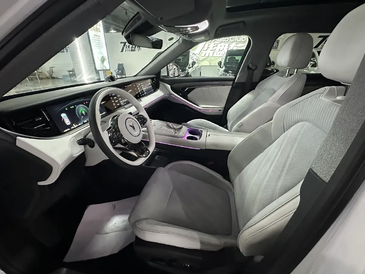 2025 Voyah FREE 1.5T 150HP L4 REEV 43KWH,autocango,china used car exporter,china ev exporter,chinese used car exporter,chinese used ev exporter