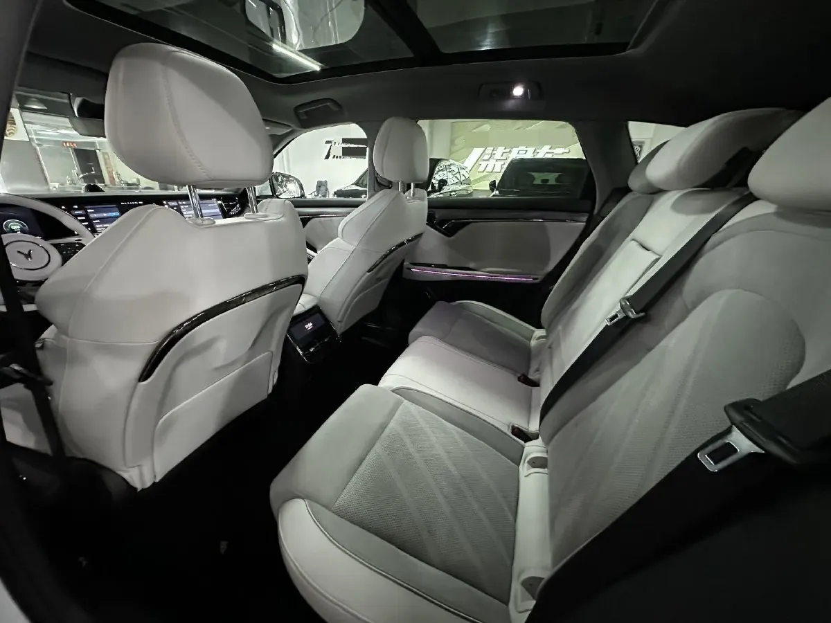 2025 Voyah FREE 1.5T 150HP L4 REEV 43KWH,autocango,china used car exporter,china ev exporter,chinese used car exporter,chinese used ev exporter