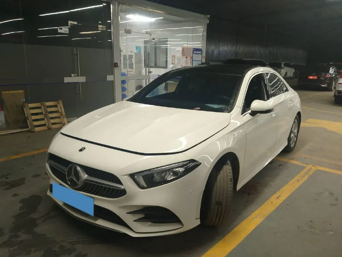 2022 Mercedes-Benz A Class 1.3T 163HP L4 7DCT,autocango,china used car exporter,china ev exporter,chinese used car exporter,chinese used ev exporter
