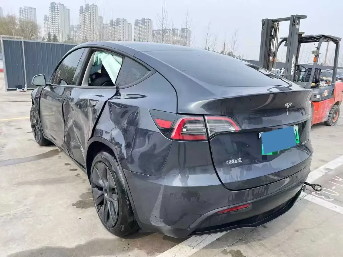 2024 Iveco OuSheng BEV 77.28KWH,autocango,china used car exporter,china ev exporter,chinese used car exporter,chinese used ev exporter