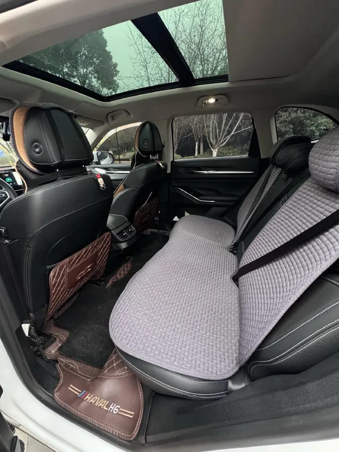 2021 Haval H6 1.5T 169HP L4 7DCT,autocango,china used car exporter,china ev exporter,chinese used car exporter,chinese used ev exporter