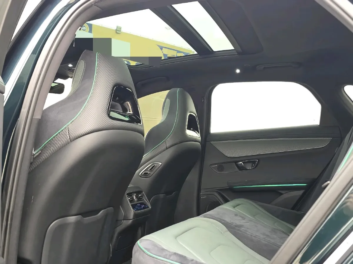 2022 Toyota Highlander 2.5L 192HP L4 E-CVT Hybrid,autocango,china used car exporter,china ev exporter,chinese used car exporter,chinese used ev exporter