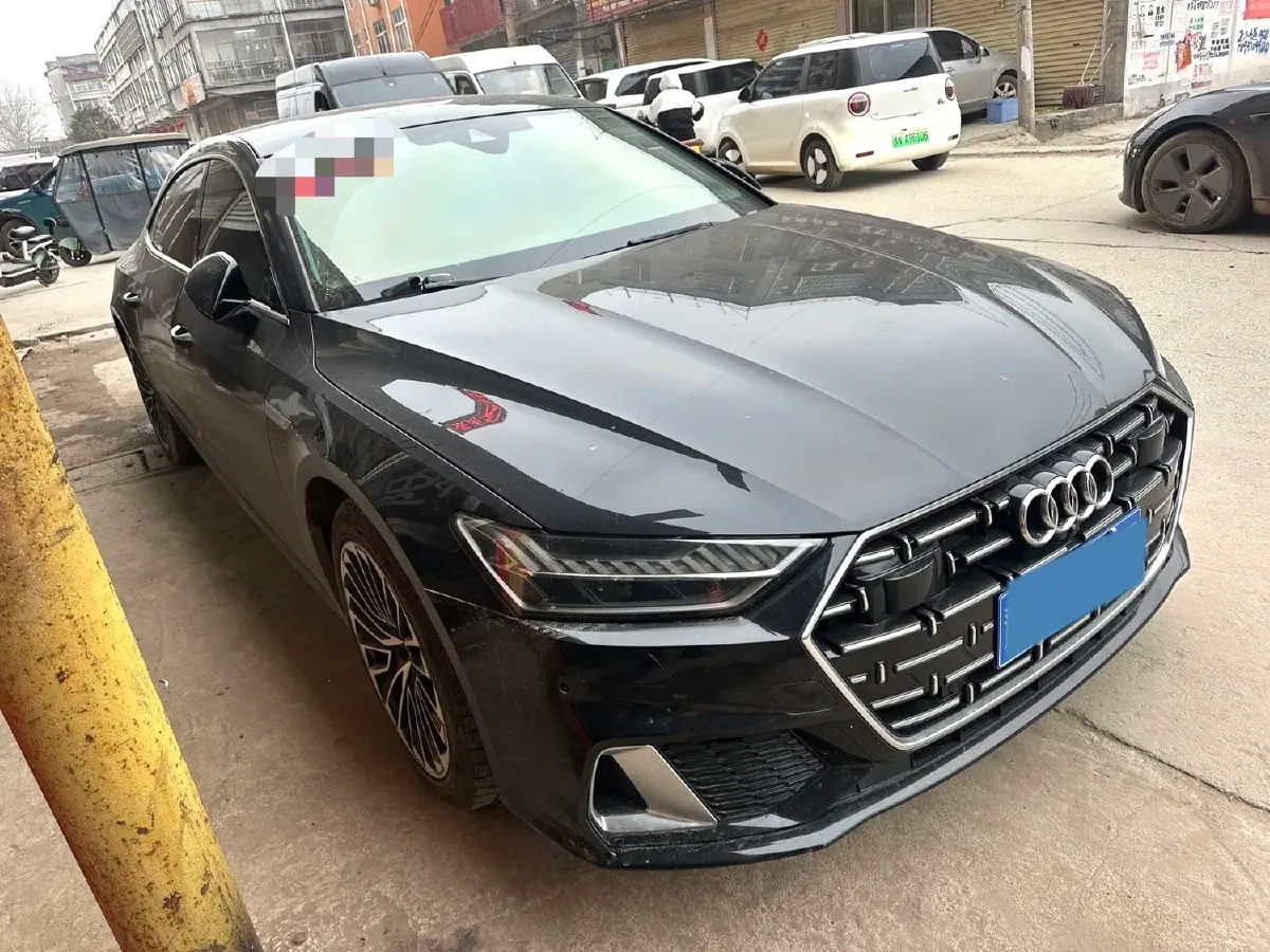 2024 Audi A7L 2.0T 245HP L4 7DCT,autocango,china used car exporter,china ev exporter,chinese used car exporter,chinese used ev exporter